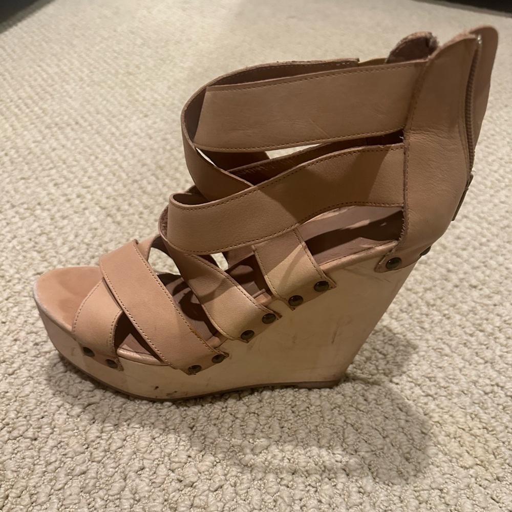 Camel Leather 4” Wedges